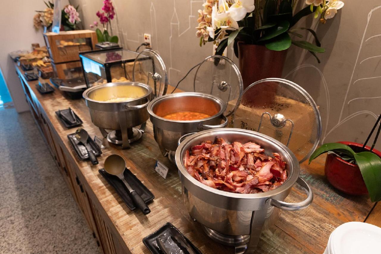 Esuites Virginia Luxemburgo Hotel